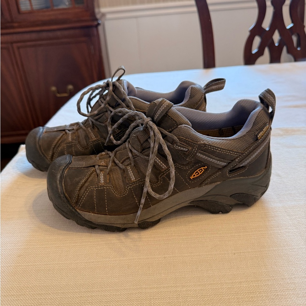 Women’s Keen Targhee ii Leather Hiking Boots